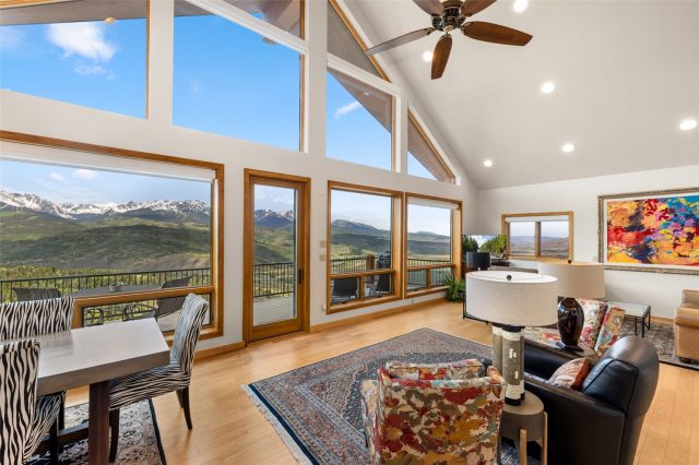 Home in Acorn Creek Ranch Estates Sub, Silverthorne — photo 4 Home in Acorn Creek Ranch Estates Sub, Silverthorne, CO — photo 4 (MLS S1069559)