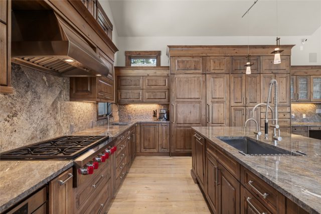 70 Tieze Lane photo 13