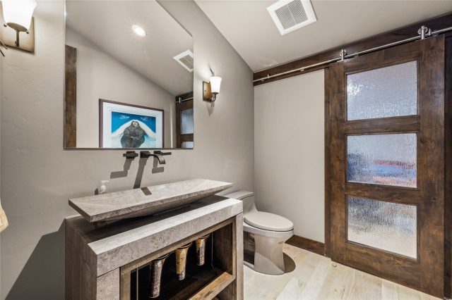 70 Tieze Lane photo 24