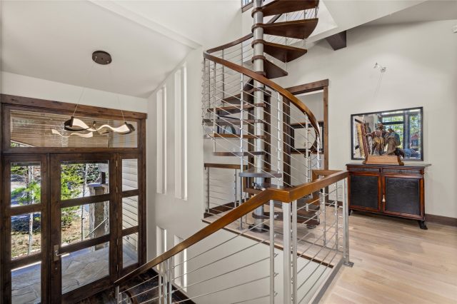 70 Tieze Lane photo 25