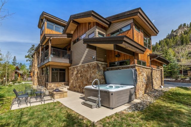 70 Tieze Lane photo 41