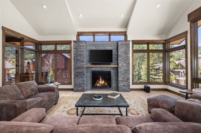 70 Tieze Lane photo 9