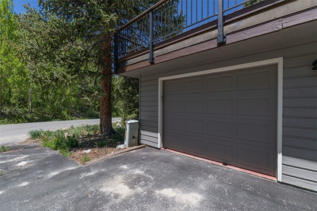 87 Flintstone Lane photo 28
