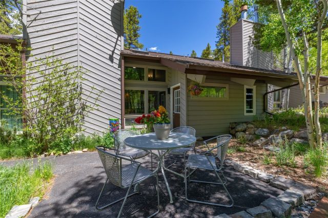 87 Flintstone Lane photo 31