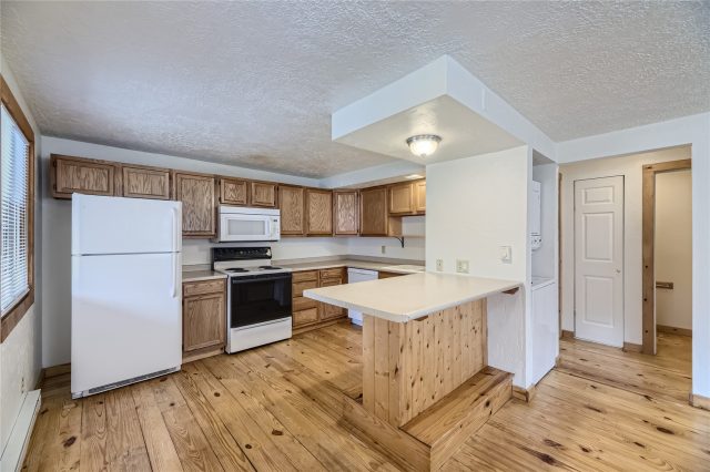 705 707 709 Frisco Street 1-7 photo 7