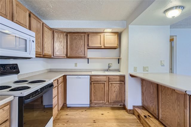 705 707 709 Frisco Street 1-7 photo 8