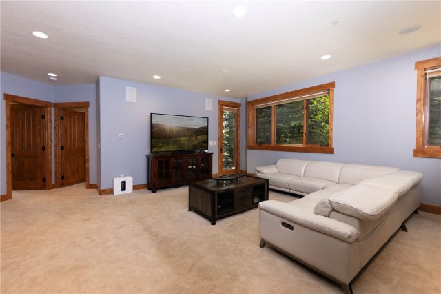 120 Talon Circle photo 20