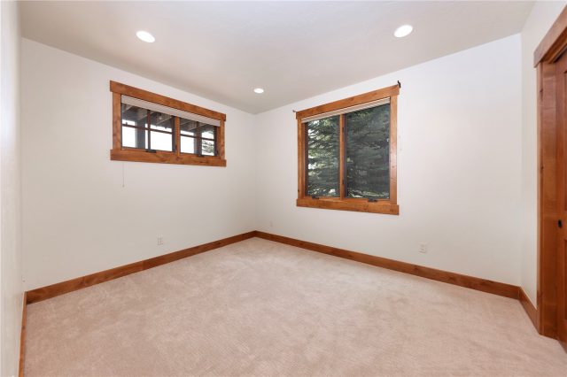 120 Talon Circle photo 28