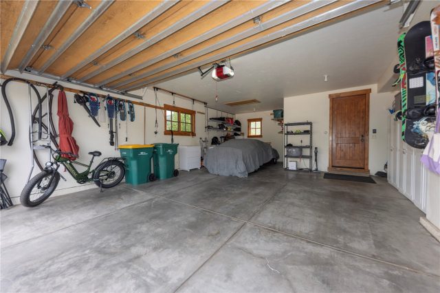 120 Talon Circle photo 33