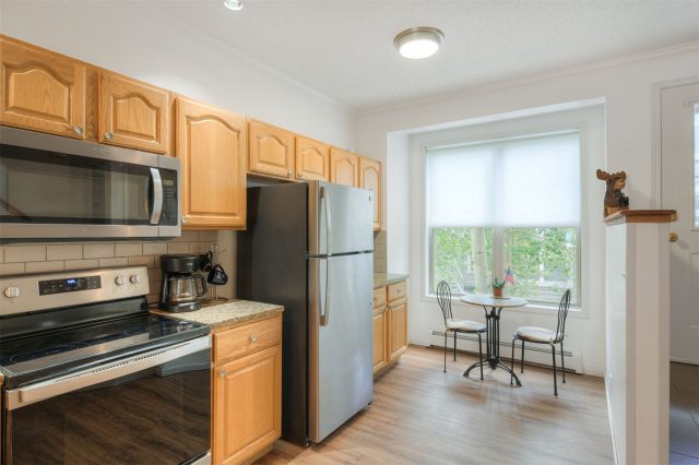 303 Saddle Ridge Drive 303 photo 12