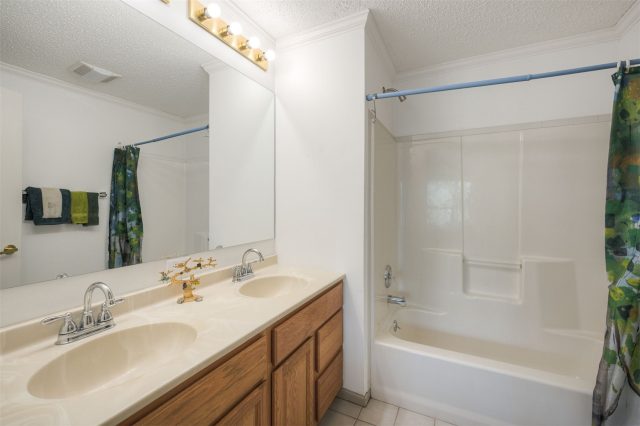 303 Saddle Ridge Drive 303 photo 22