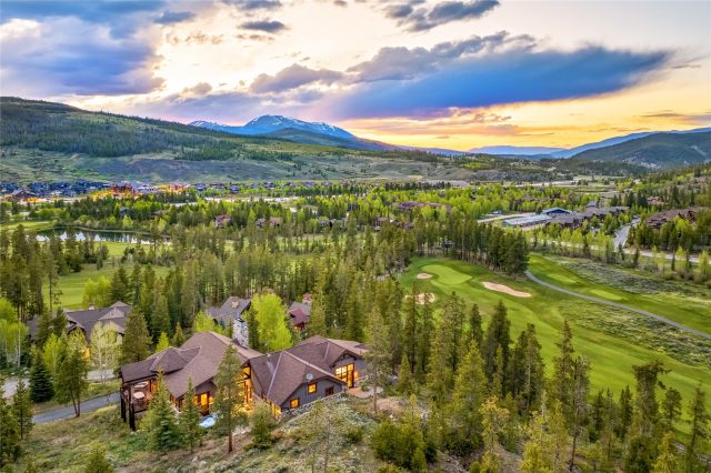 Home in Highlands At Breckenridge Golf Crse, Breckenridge — photo 2 Home in Highlands At Breckenridge Golf Crse, Breckenridge, CO — photo 2 (MLS S1069572)