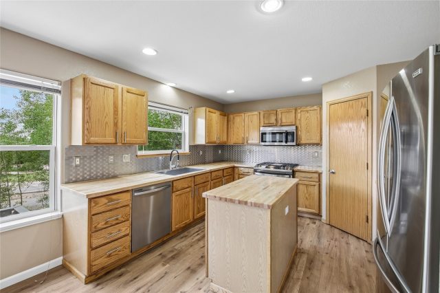 171 Buffalo Drive photo 9