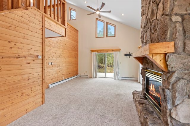 321 S 6th Avenue photo 13