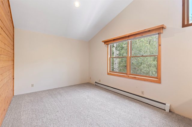 321 S 6th Avenue photo 15