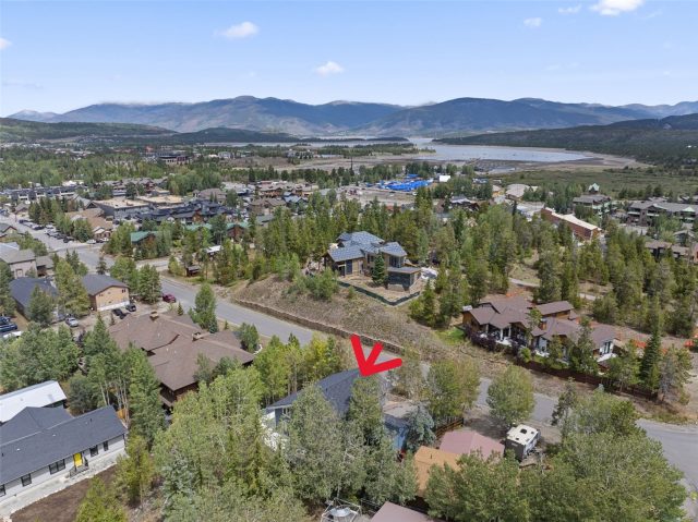 321 S 6th Avenue photo 49