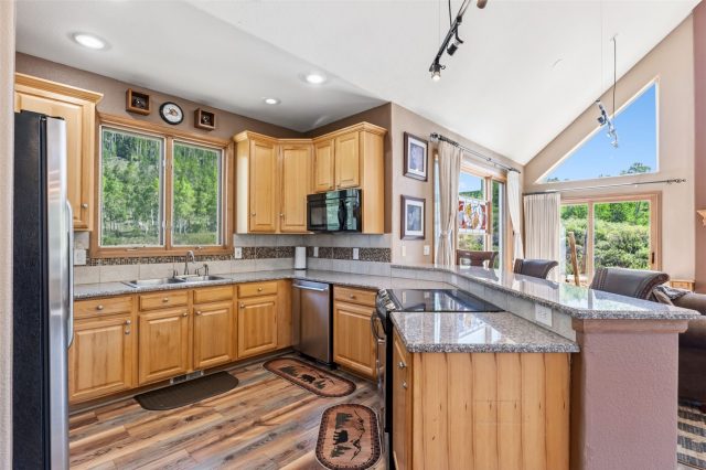 640 Meisel Drive photo 10