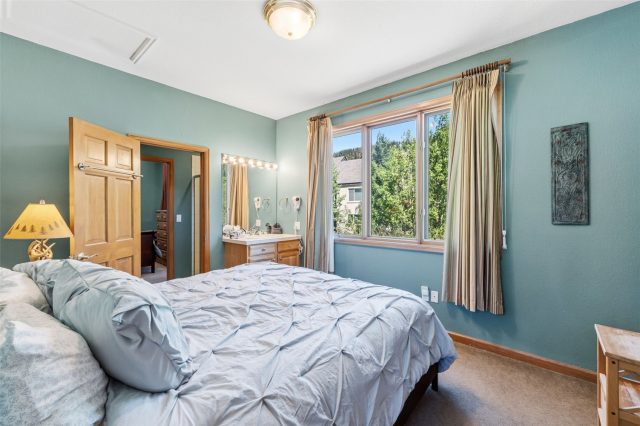 640 Meisel Drive photo 26