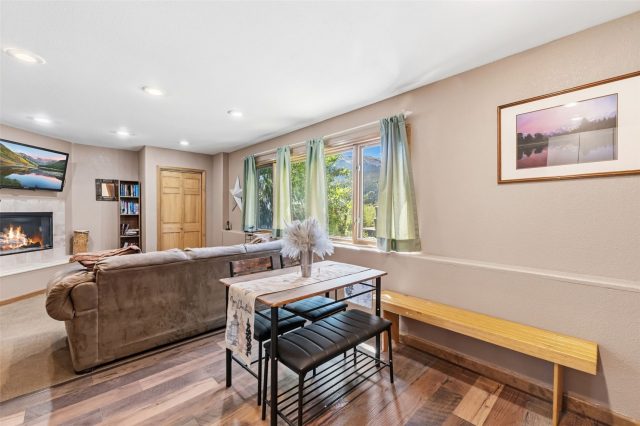 640 Meisel Drive photo 36