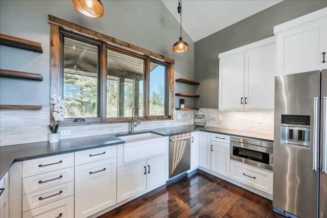 1043 Alpensee Drive photo 16
