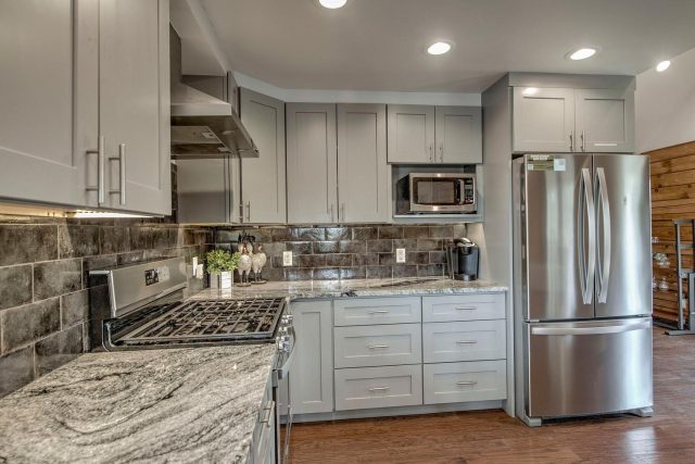 157 Barton Way photo 12