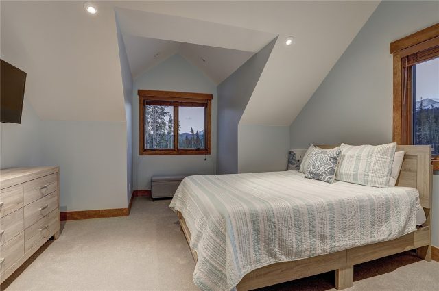 157 Barton Way photo 28
