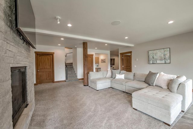 157 Barton Way photo 29