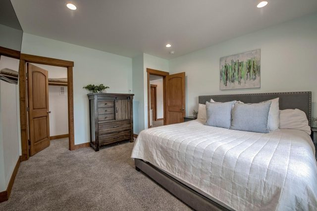 157 Barton Way photo 34