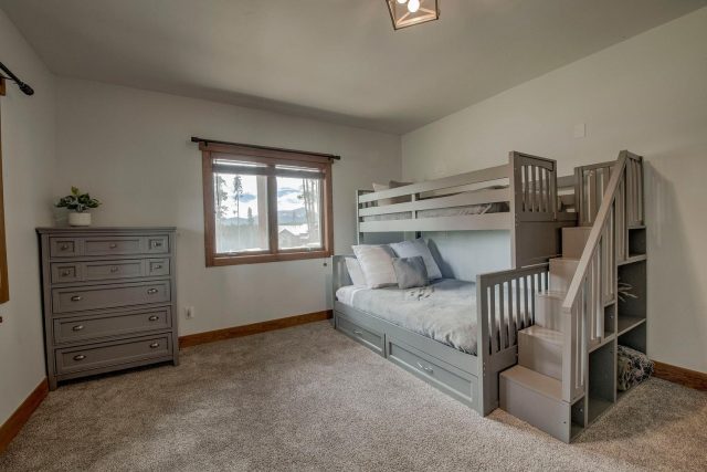 157 Barton Way photo 40