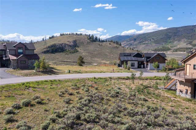 187 Telluride Court photo 7