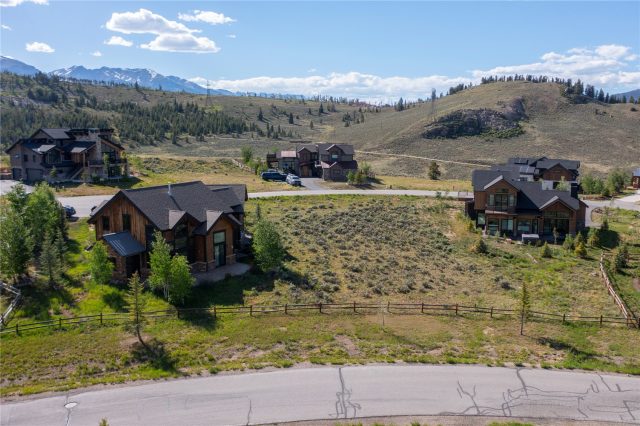 187 Telluride Court photo 9