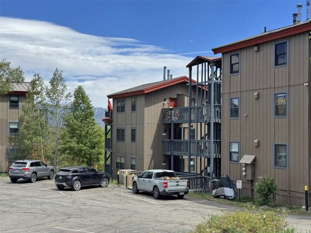 8010 Ryan Gulch Road B1 photo 24