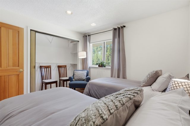 1001 Grandview Drive 24 photo 17