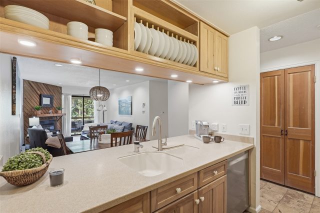 1001 Grandview Drive 24 photo 8