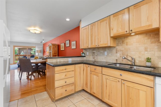 731 Lagoon Drive B photo 13