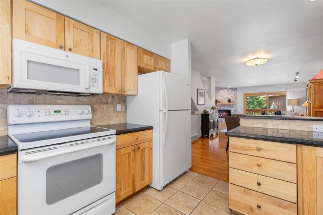 731 Lagoon Drive B photo 14