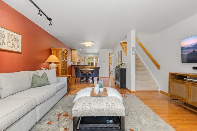 731 Lagoon Drive B photo 22