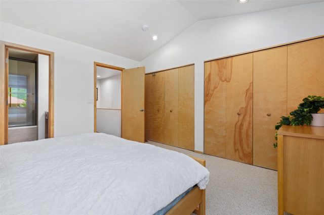 731 Lagoon Drive B photo 37