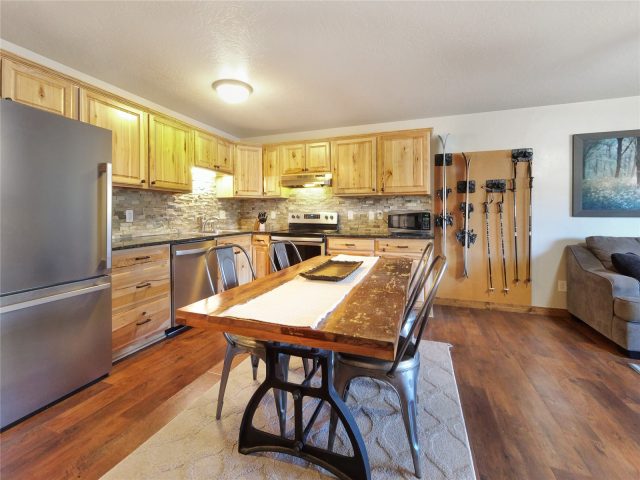Condo in Dillon Valley East Condo, Dillon, CO — photo 4 (MLS S1069717)