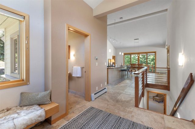 453 Ensign Drive photo 45