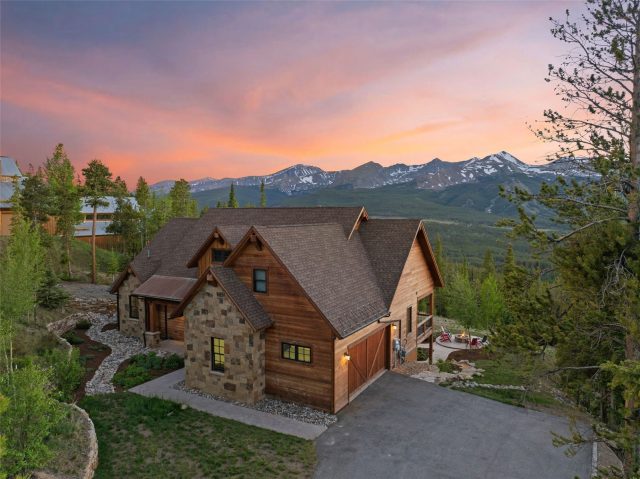 Home in Metes And Bounds - Breck, Breckenridge — photo 2 Home in Metes And Bounds - Breck, Breckenridge, CO — photo 2 (MLS S1069726)