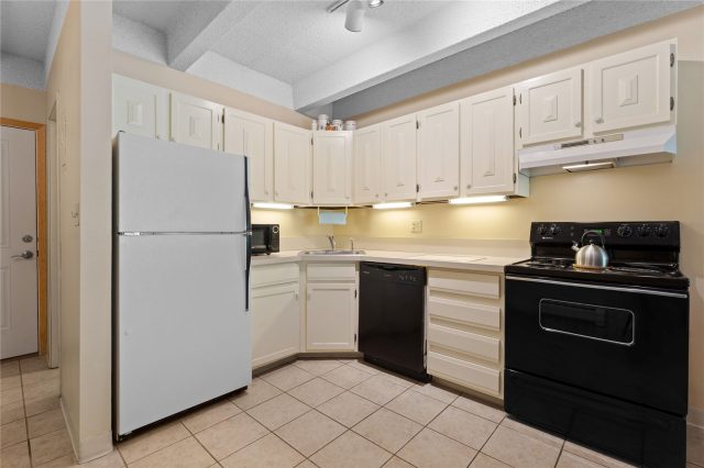Condo in Ten Mile Creek Condo, Frisco, CO — photo 6 (MLS S1069728)