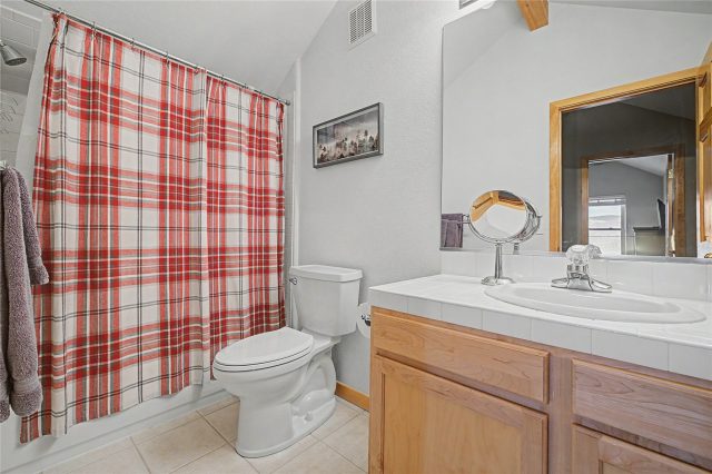 100 Wildernest Court 203c photo 22