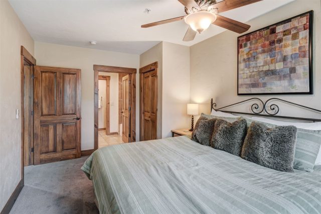 35 Mountain Thunder Drive 5202 photo 16