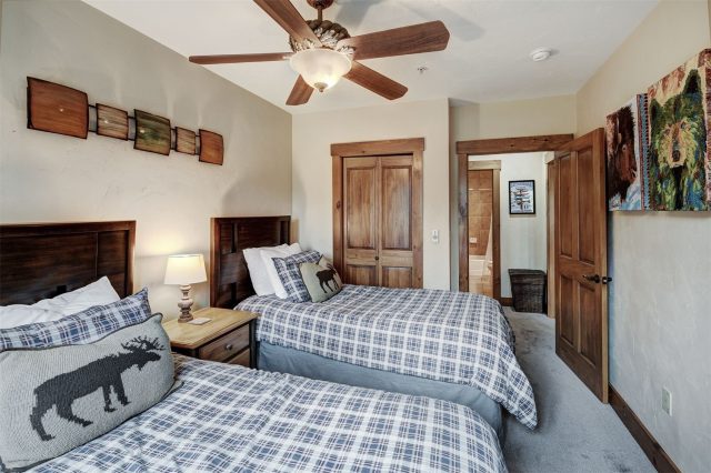 35 Mountain Thunder Drive 5202 photo 19