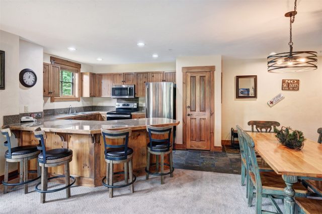 Condo in Mountain Thunder Lodge, Breckenridge, CO — photo 5 (MLS S1069747)