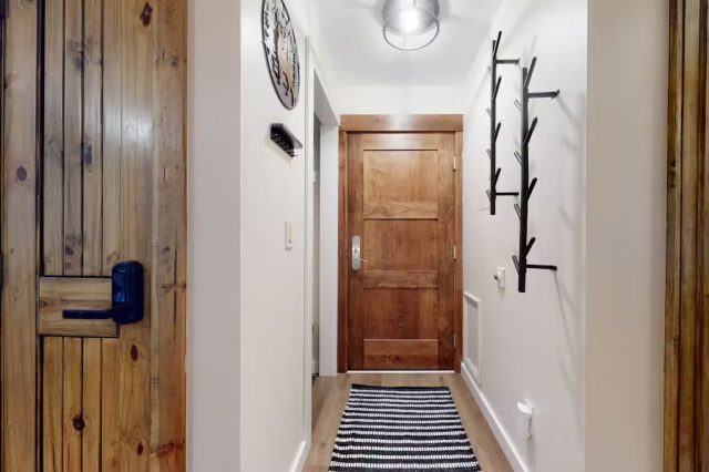 56 Uneva Place 105 photo 10