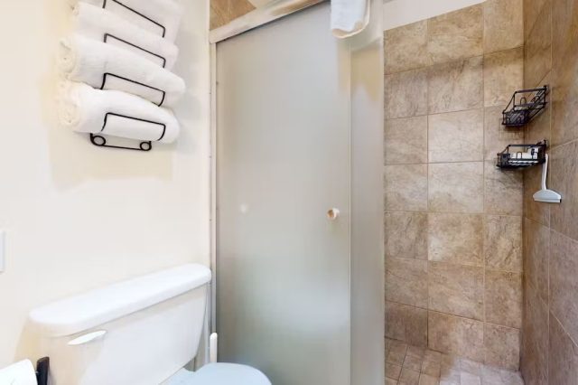56 Uneva Place 105 photo 15
