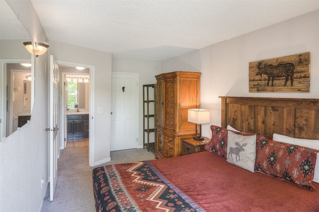 455 Village Road 510 photo 17
