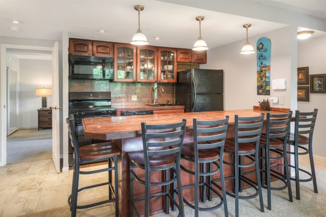 455 Village Road 510 photo 4